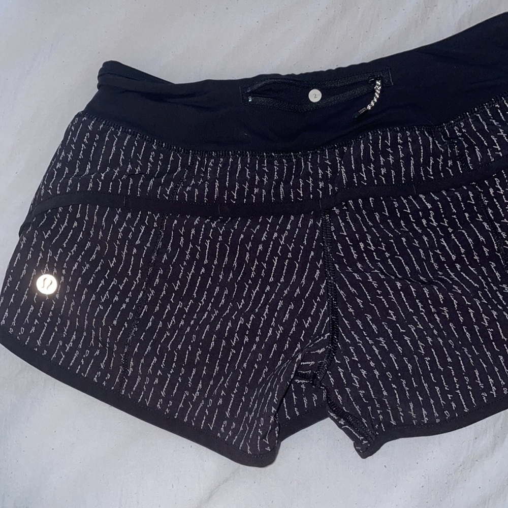 LULULEMON SHORTS - Picture 4 of 4